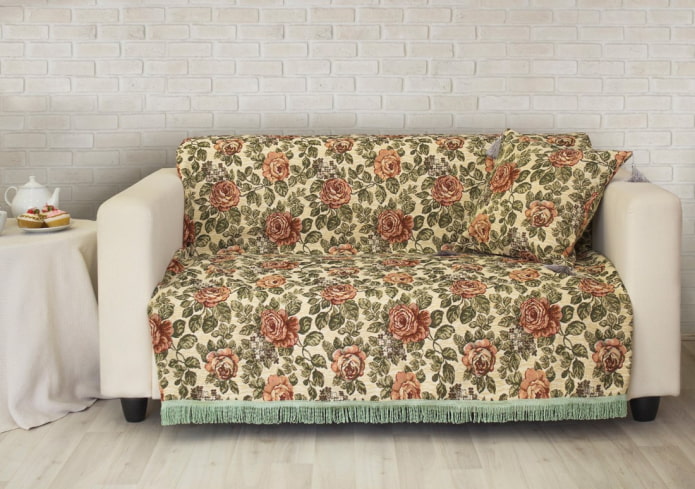 mantella con frange all'interno