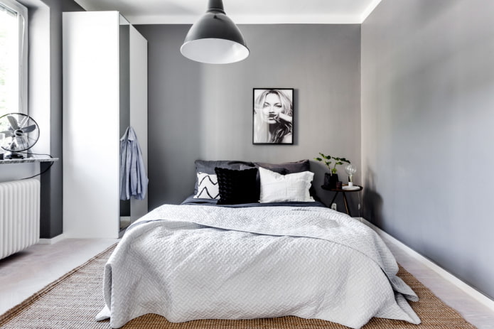 letto con copriletto in stile scandinavo