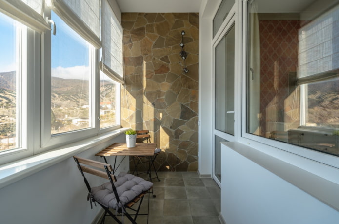 rifinitura di un balcone isolato