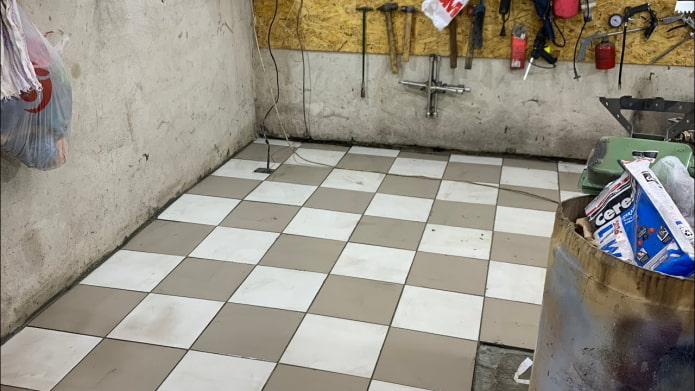 piastrelle in ceramica per pavimenti per il garage