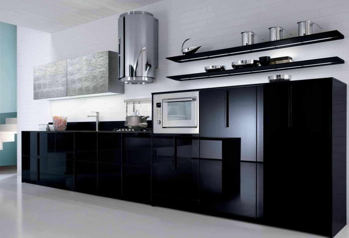 mensole nell'interno della cucina in stile high-tech