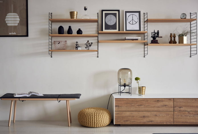 scaffali a muro per interni in stile scandinavo
