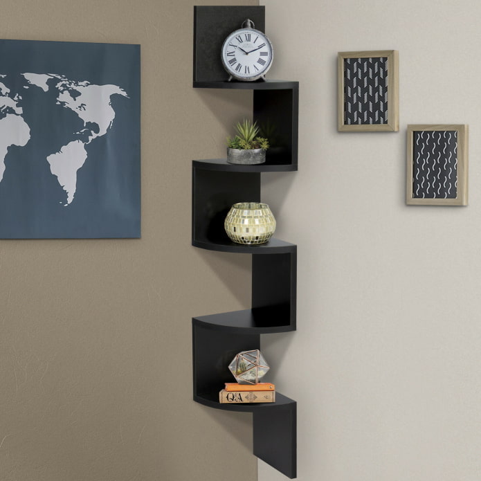 design degli scaffali a muro negli interni