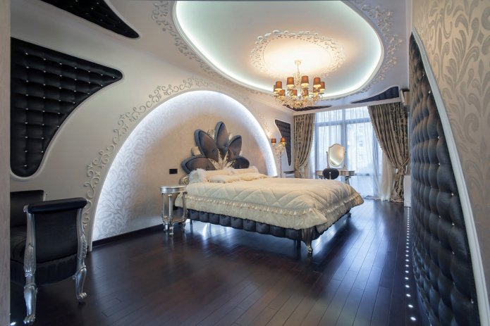 soffitto con illuminazione