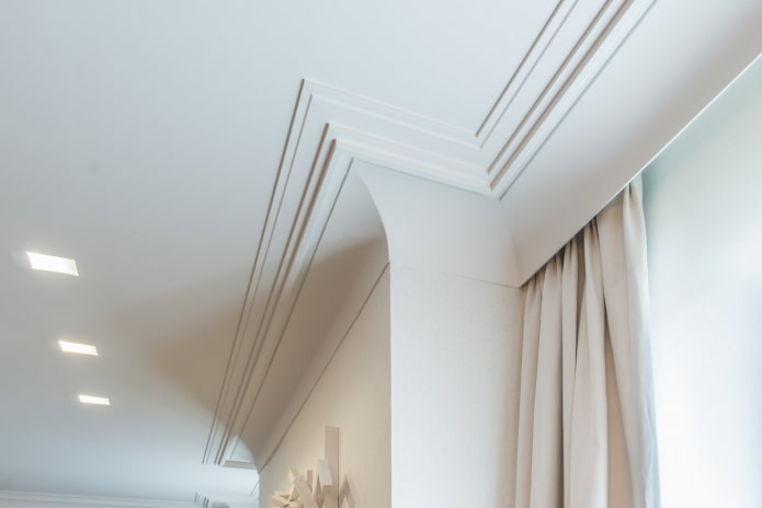 modanatura del soffitto a forma di scala
