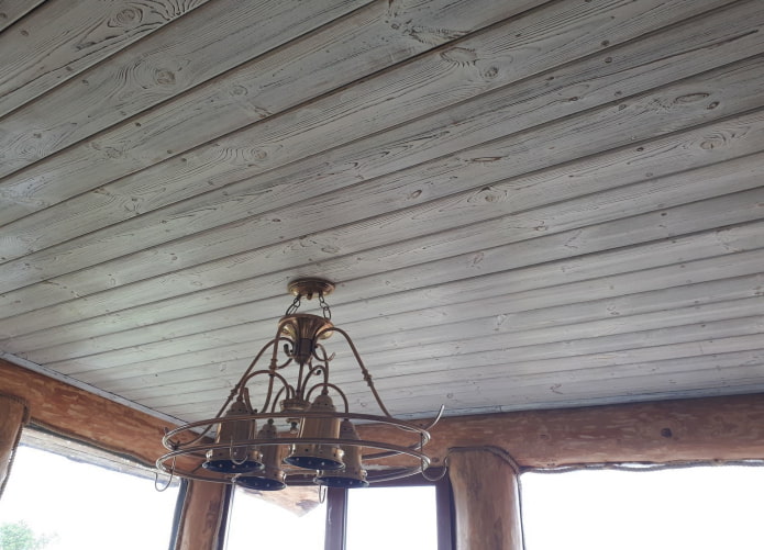 pannellatura del soffitto spazzolata