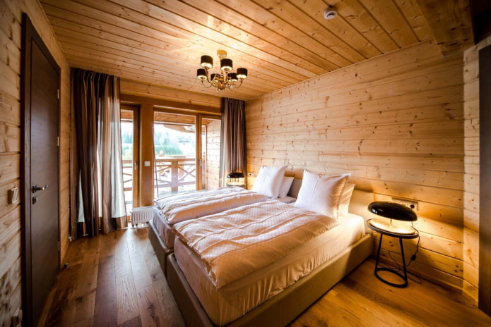 rivestimento del soffitto in una casa privata