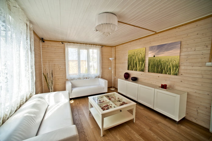 pannelli bianchi del soffitto all'interno