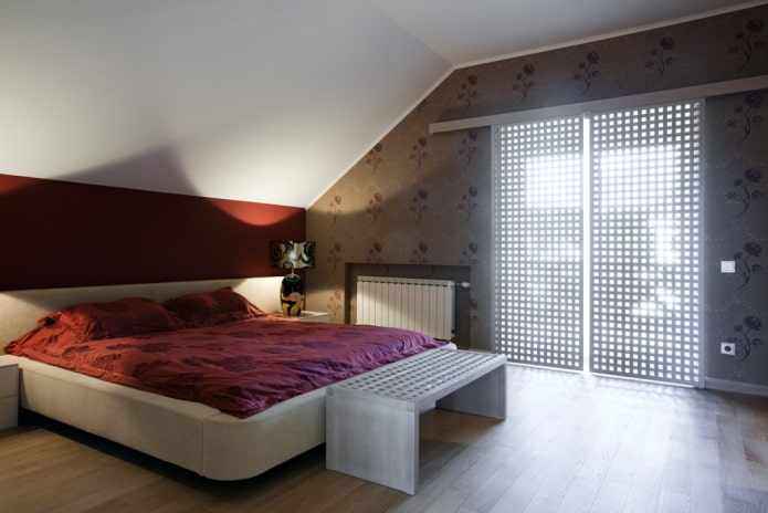 soffitto teso in soffitta