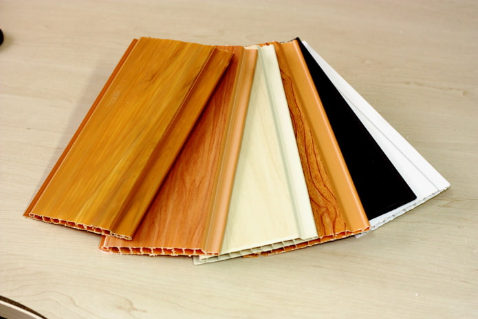 esempi di colori dei pannelli in PVC per soffitto