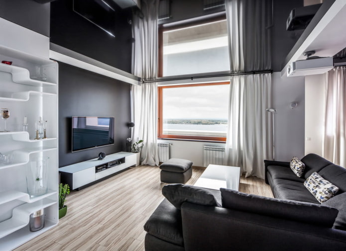 soffitto teso nero nel soggiorno