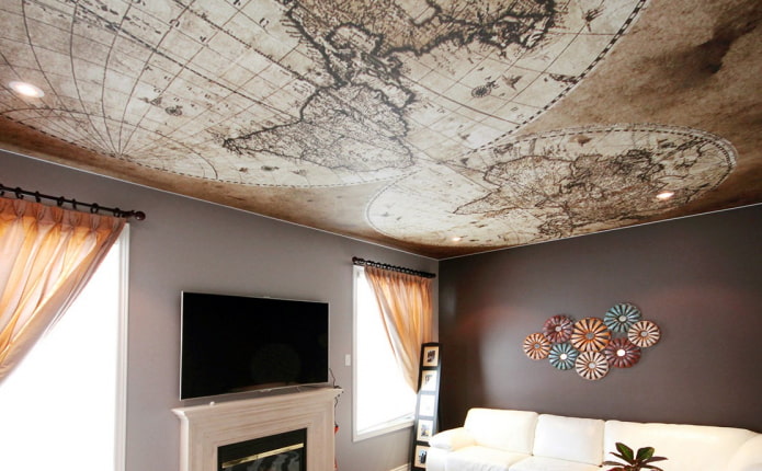 struttura del soffitto con stampa fotografica nella sala