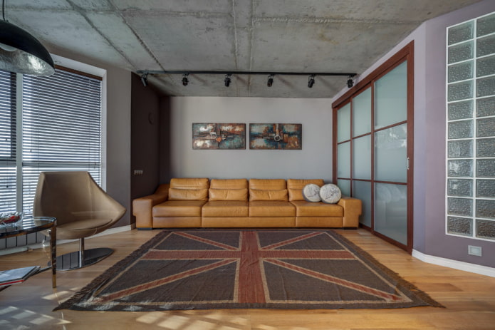 soffitto nell'ingresso in stile loft