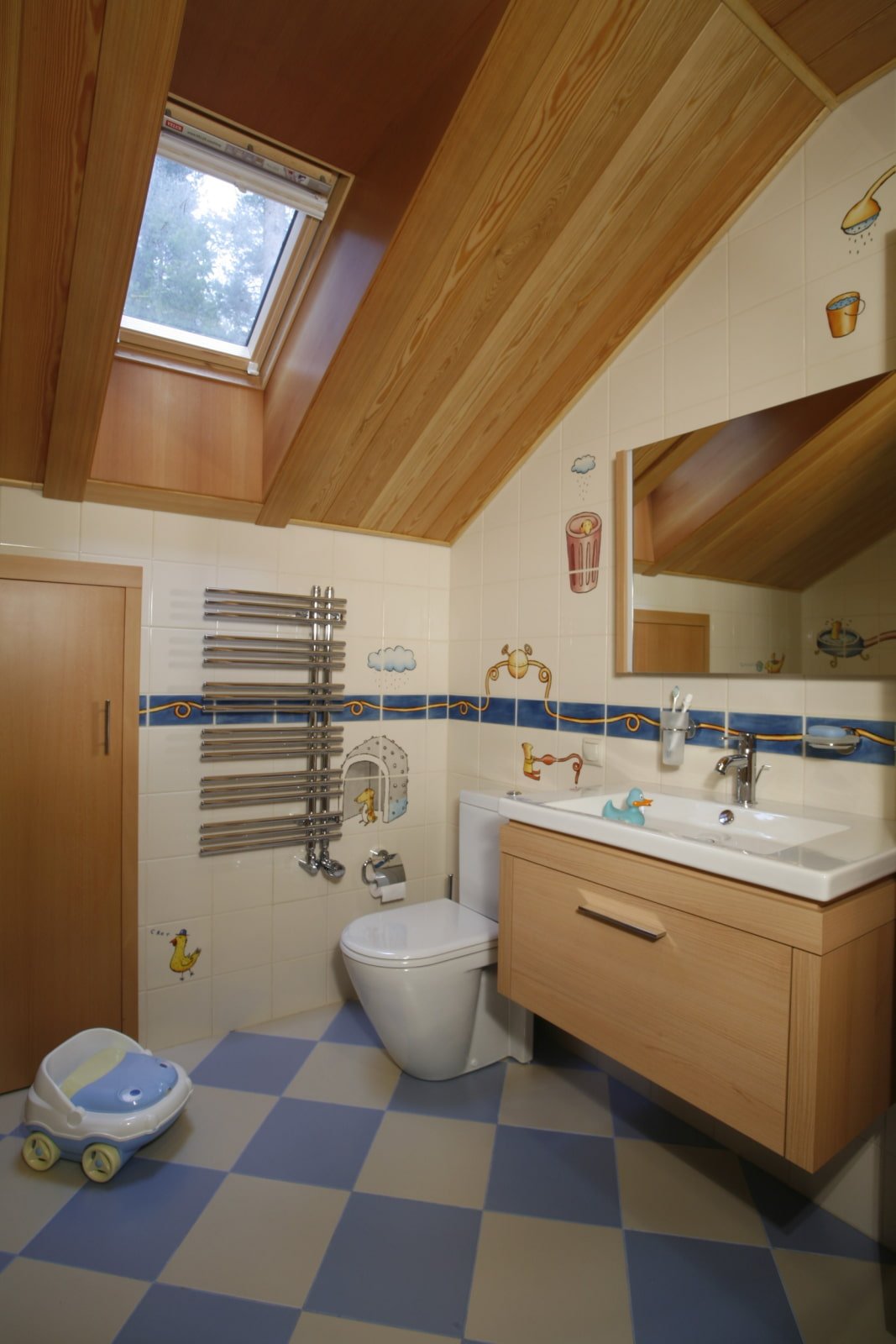 soffitto del bagno in mansarda