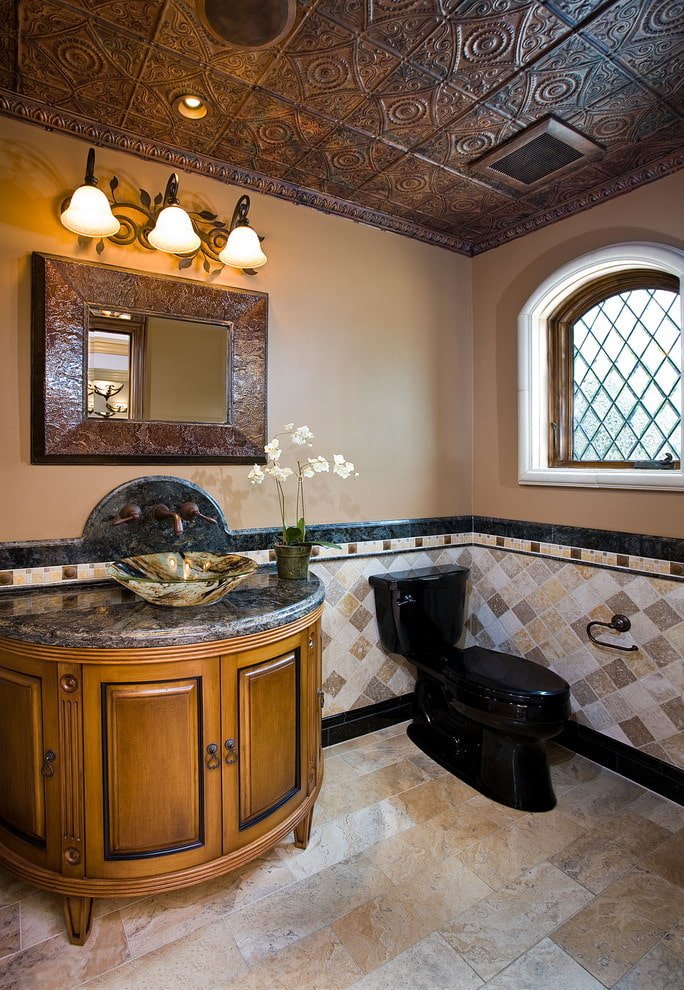 piastrelle sul soffitto del bagno