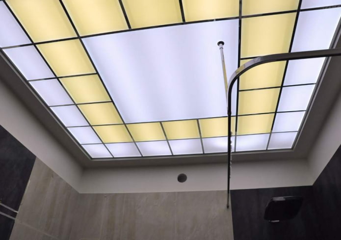 struttura del soffitto in acrilico