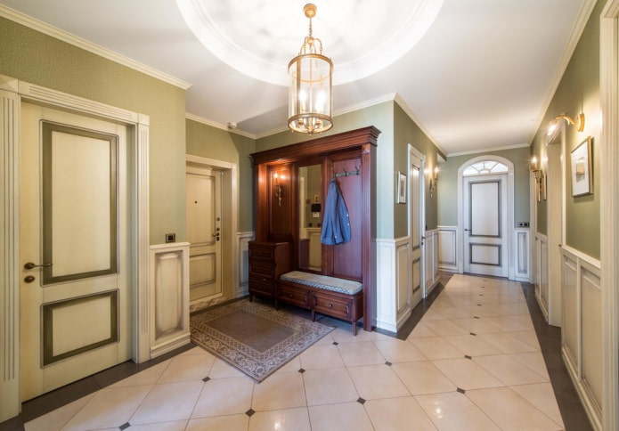 decorazione del corridoio in stile classico