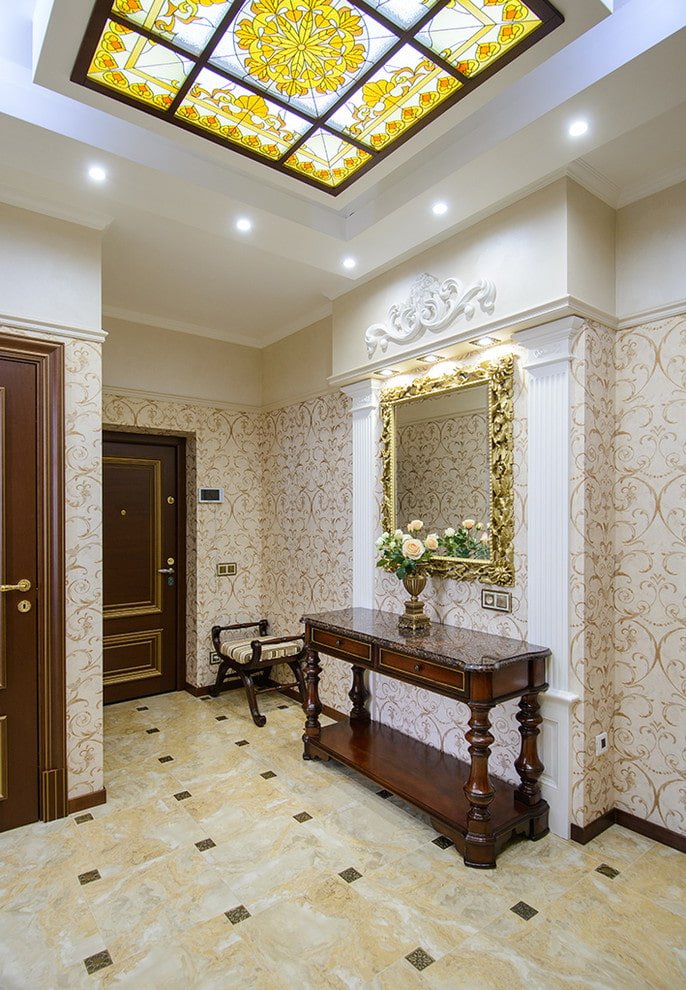 decorazione del corridoio in stile classico