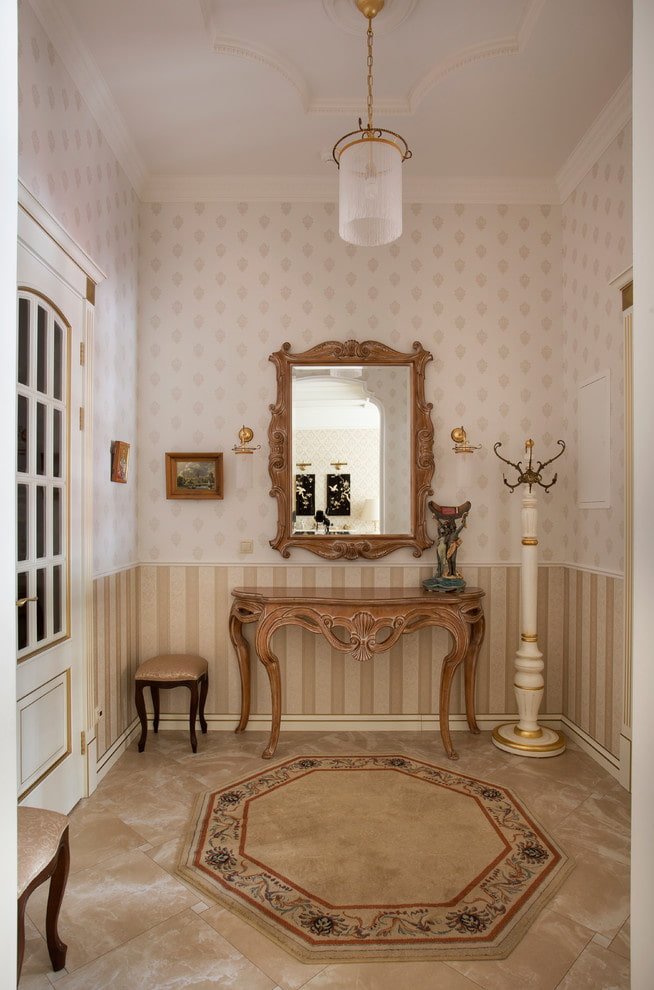 mobili da ingresso in stile classico