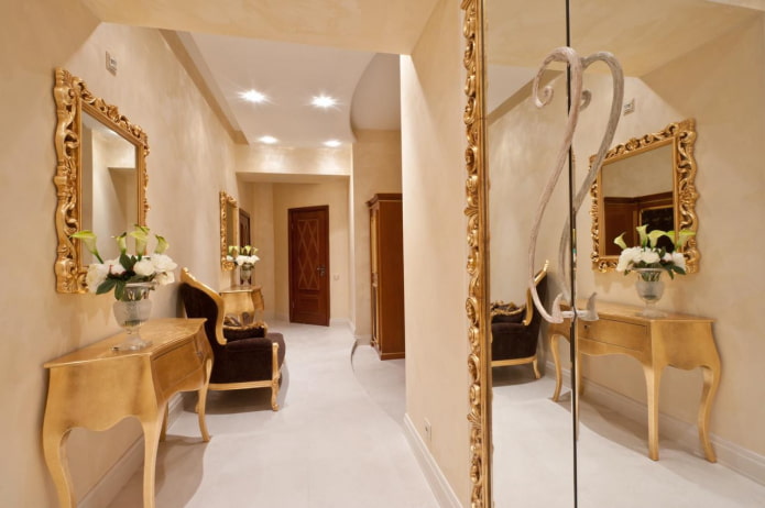 decorazione del corridoio in stile classico