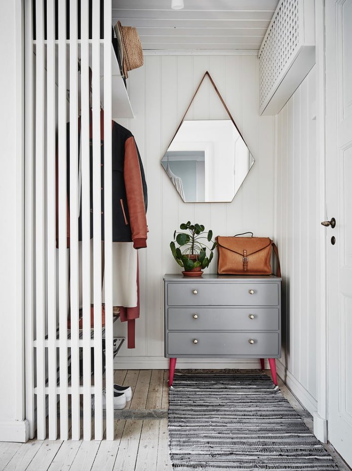 Design d'interni per corridoi scandinavi