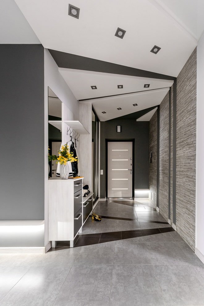 decorazione high-tech per corridoio