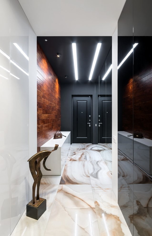 decorazione high-tech per il corridoio