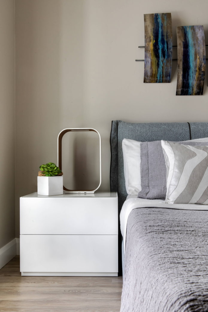 Comodino bianco in stile high-tech