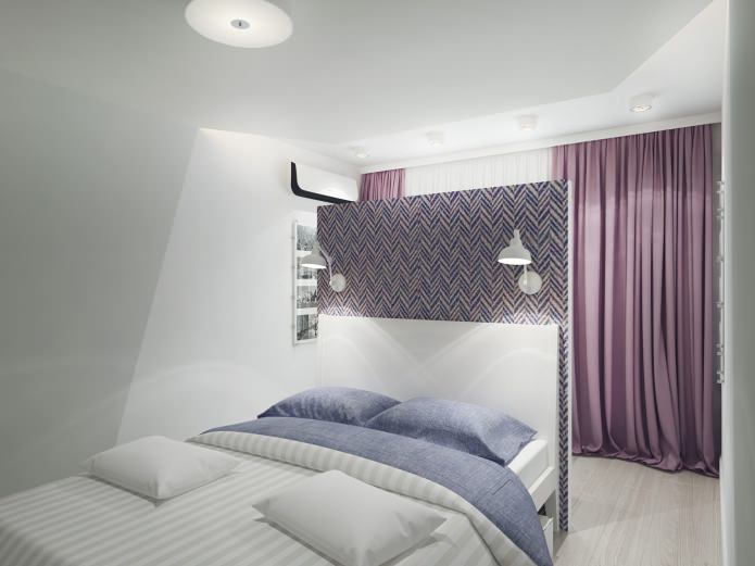 interno della camera da letto con tende viola