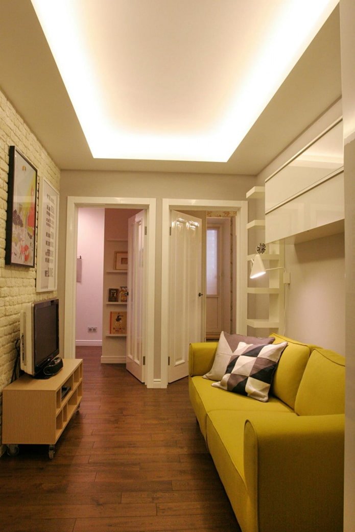 porte del corridoio e camera da letto nell'ingresso