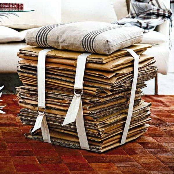 Pouf di cartone