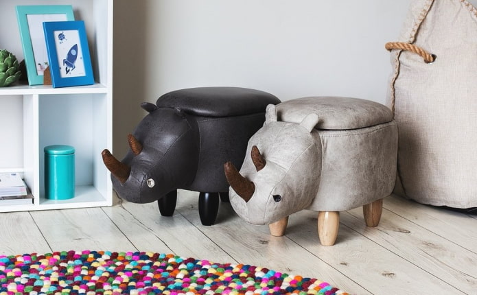 pouf ovali nell'interno della cameretta dei bambini