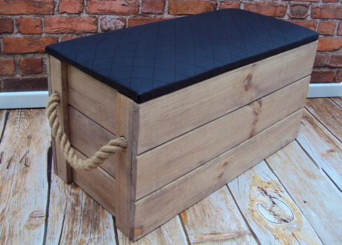 pouf in legno nell'arredamento