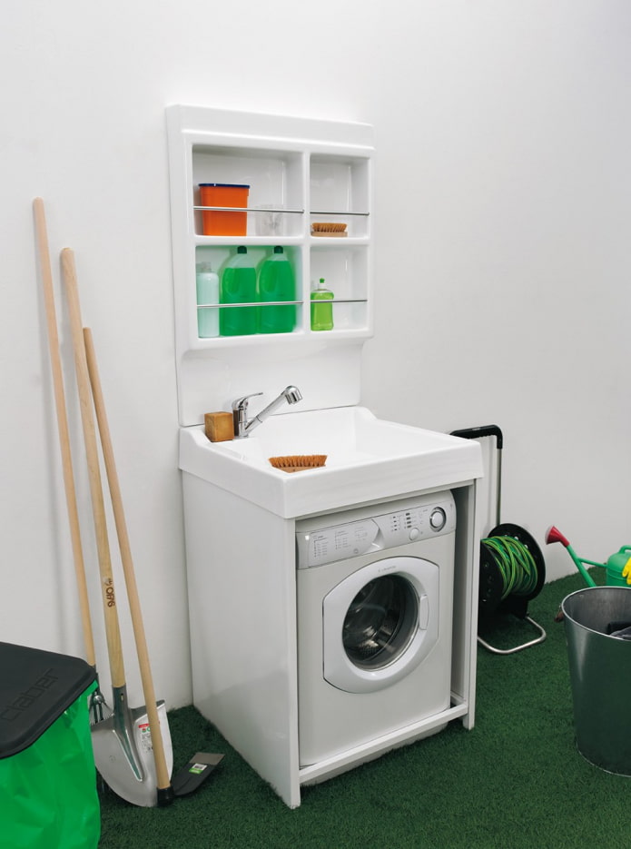 Lavabo sopra la lavatrice