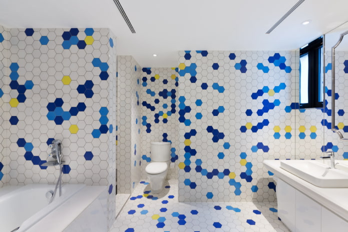 disposizione delle piastrelle all'interno del bagno