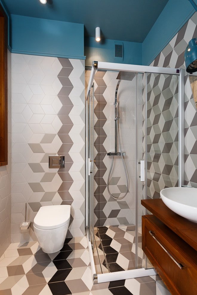 disposizione delle piastrelle nell'interno del bagno