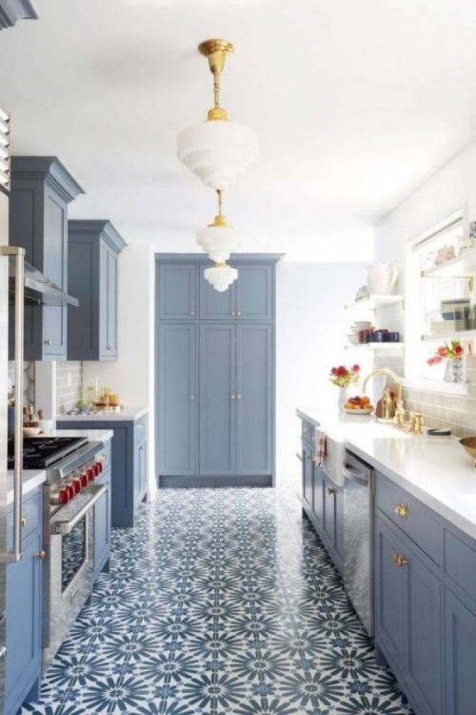 disposizione della cucina stretta