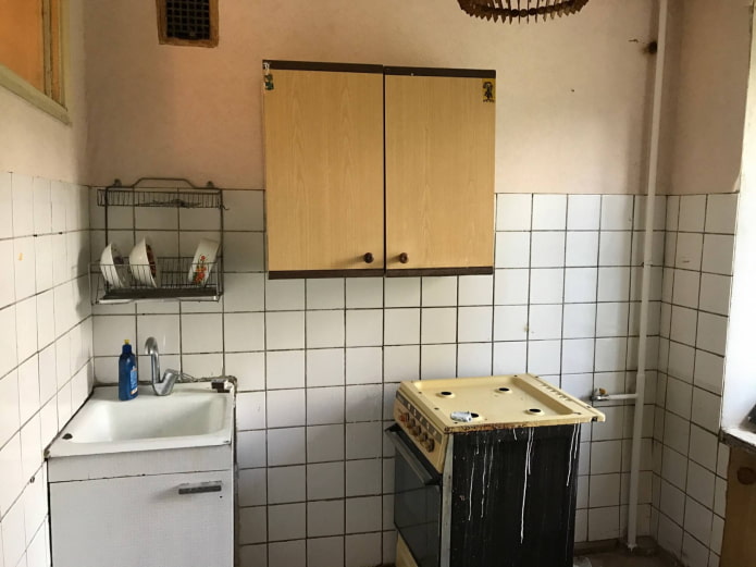 Cucina in un edificio in stile Khrushchev