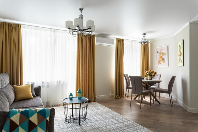 rifinitura del soffitto in un appartamento Krusciov