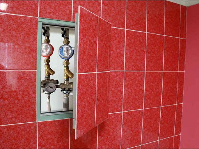 portello con finitura a piastrelle