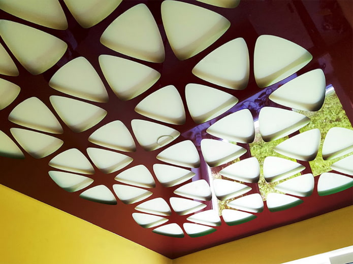 soffitto teso intagliato lucido