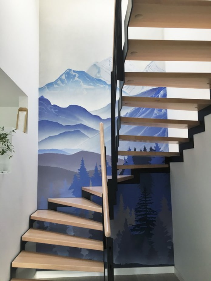 pittura di pareti sulle scale