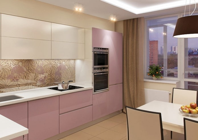 interno della cucina nei toni del beige e del rosa