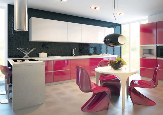 mobili ed elettrodomestici per l'arredamento della cucina nei toni del rosa