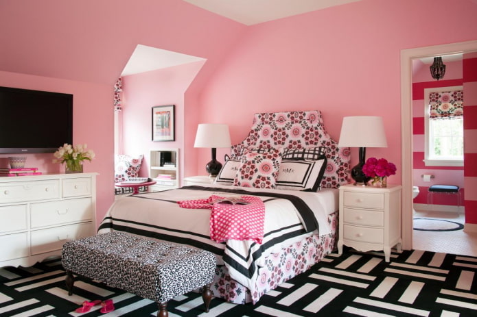 interno camera da letto nera e rosa