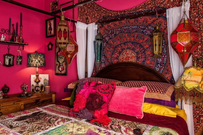 camera da letto rosa in stile boho
