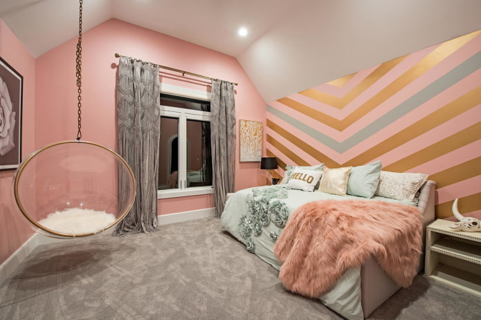 decorazione della camera da letto nei toni del rosa