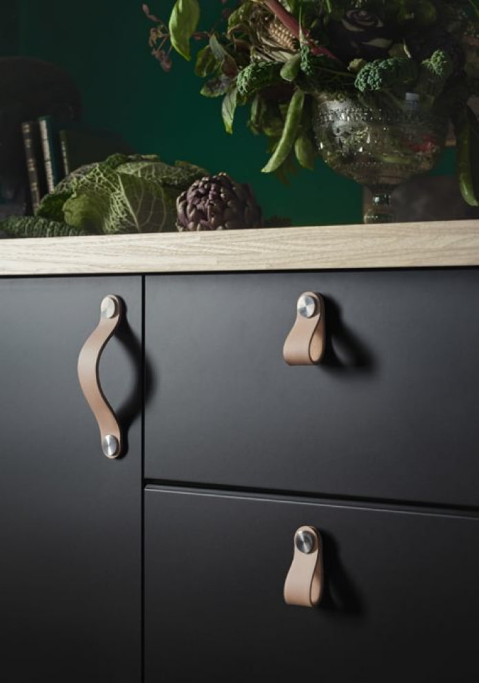 maniglie da cucina in pelle