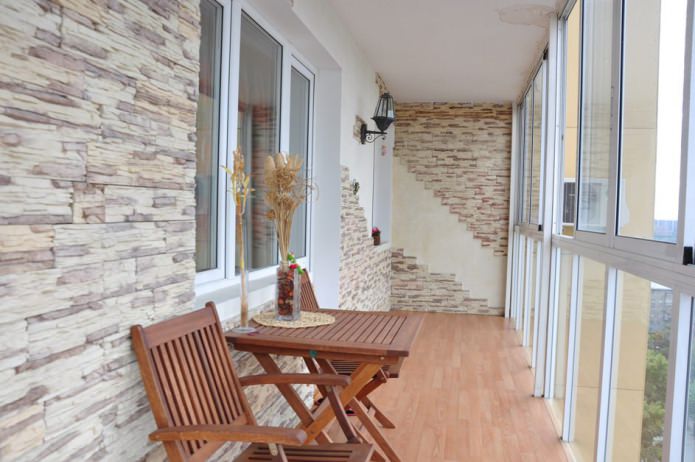 pietra decorativa sulla loggia