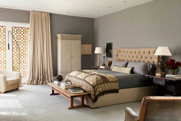 Combinazione di grigio e beige negli interni